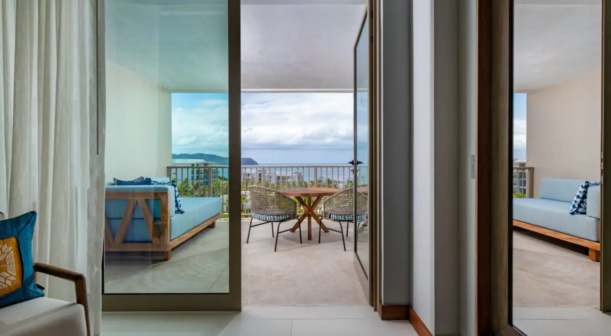 Accessible King Room Balcony