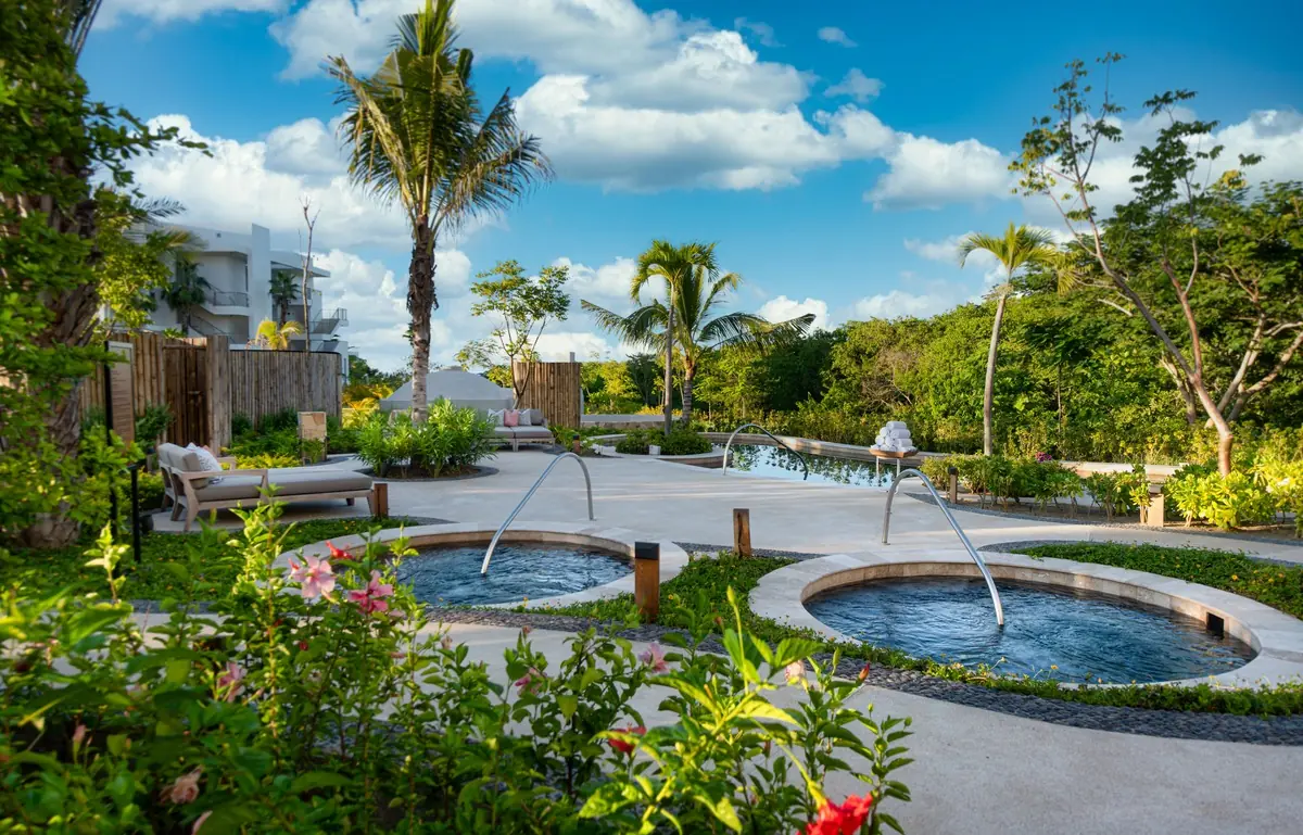 Wellness Exterior