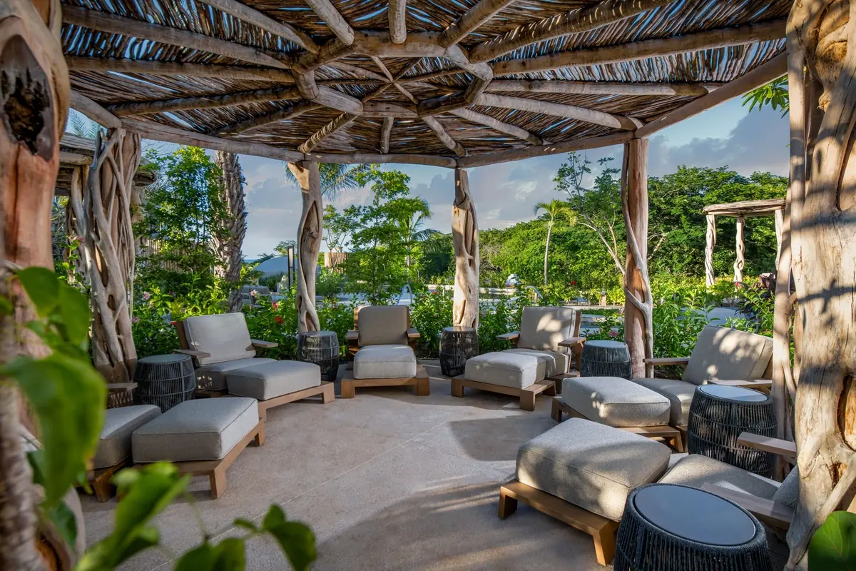 Wellness Exterior